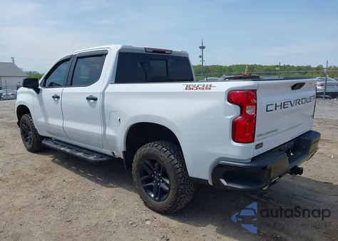 2020 Chevrolet Silverado 1500 4Wd Short Bed Lt Trail Boss z USA, uszkodzony, nr VIN 3GCPYFED7LG413099